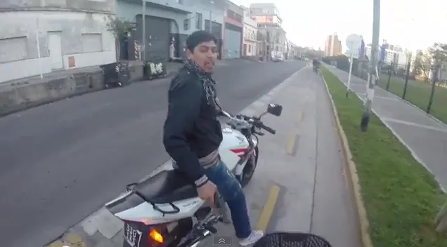 Delincuente Armado en La Boca